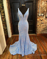 Sequin White Iridescent Formal Dresses Cheap V Neck Sleeveless Evening Prom Dresses Uk